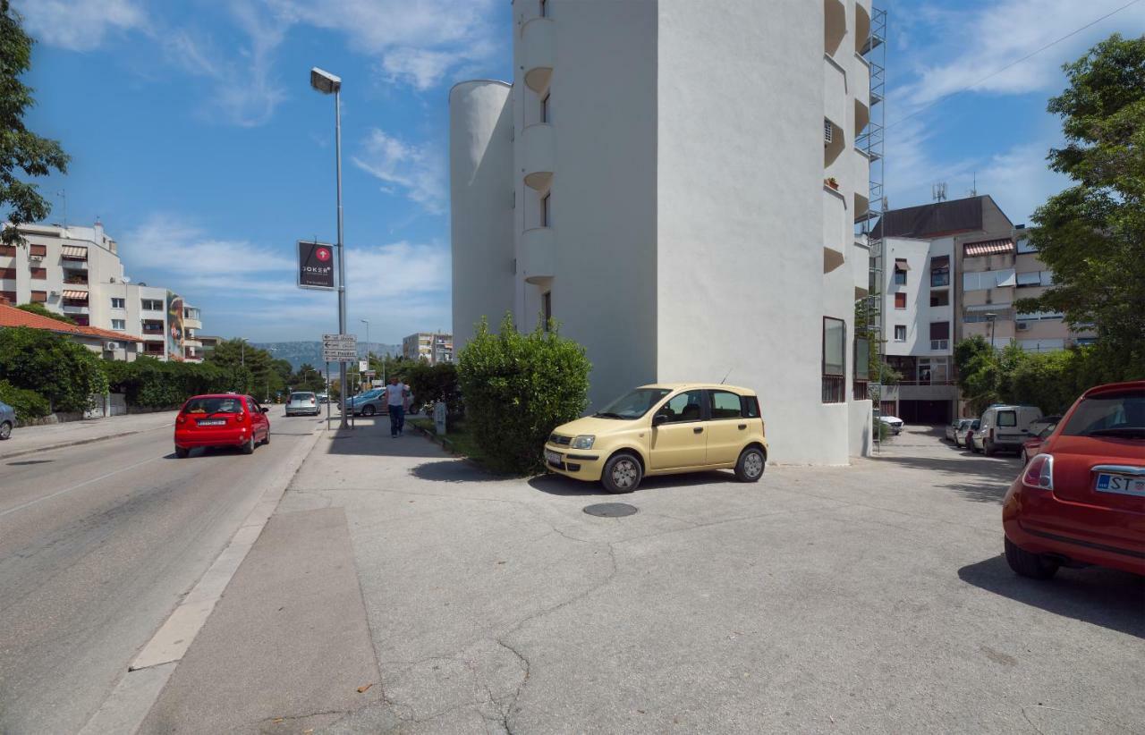 Apartment Kristina, Comfortable And Close To The Center Split Exterior photo