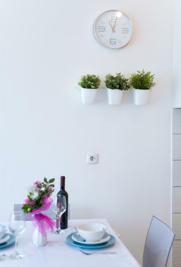 Apartment Kristina, Comfortable And Close To The Center Split Exterior photo