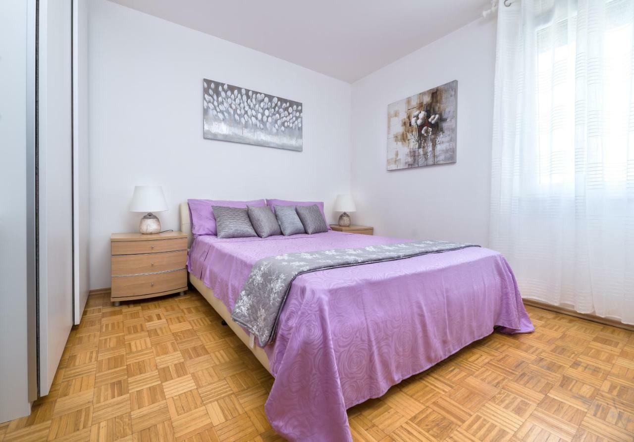 Apartment Kristina, Comfortable And Close To The Center Split Exterior photo